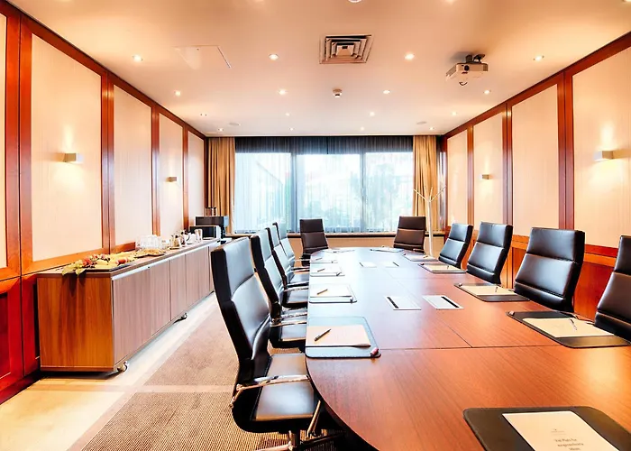Crowne Plaza Frankfurt Congress By Ihg Отель 4*